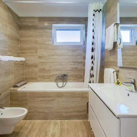 Karmen Adriatica זאדאר