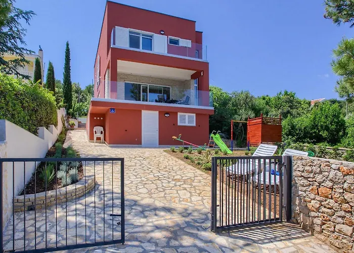 Karmen Adriatica Feriehus Zadar